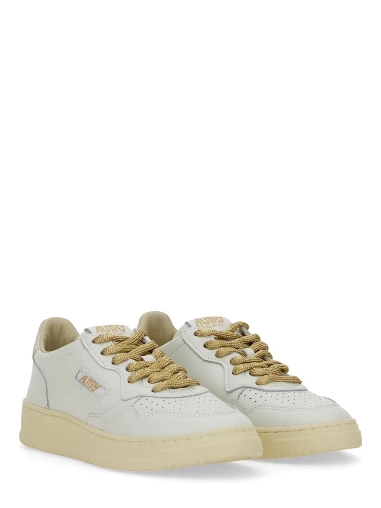 MEDALIST LOW SNEAKER alternative