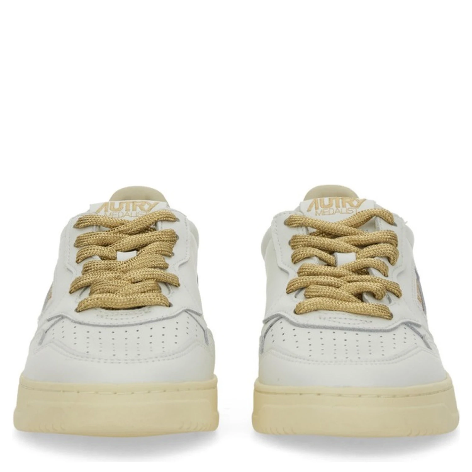 MEDALIST LOW SNEAKER