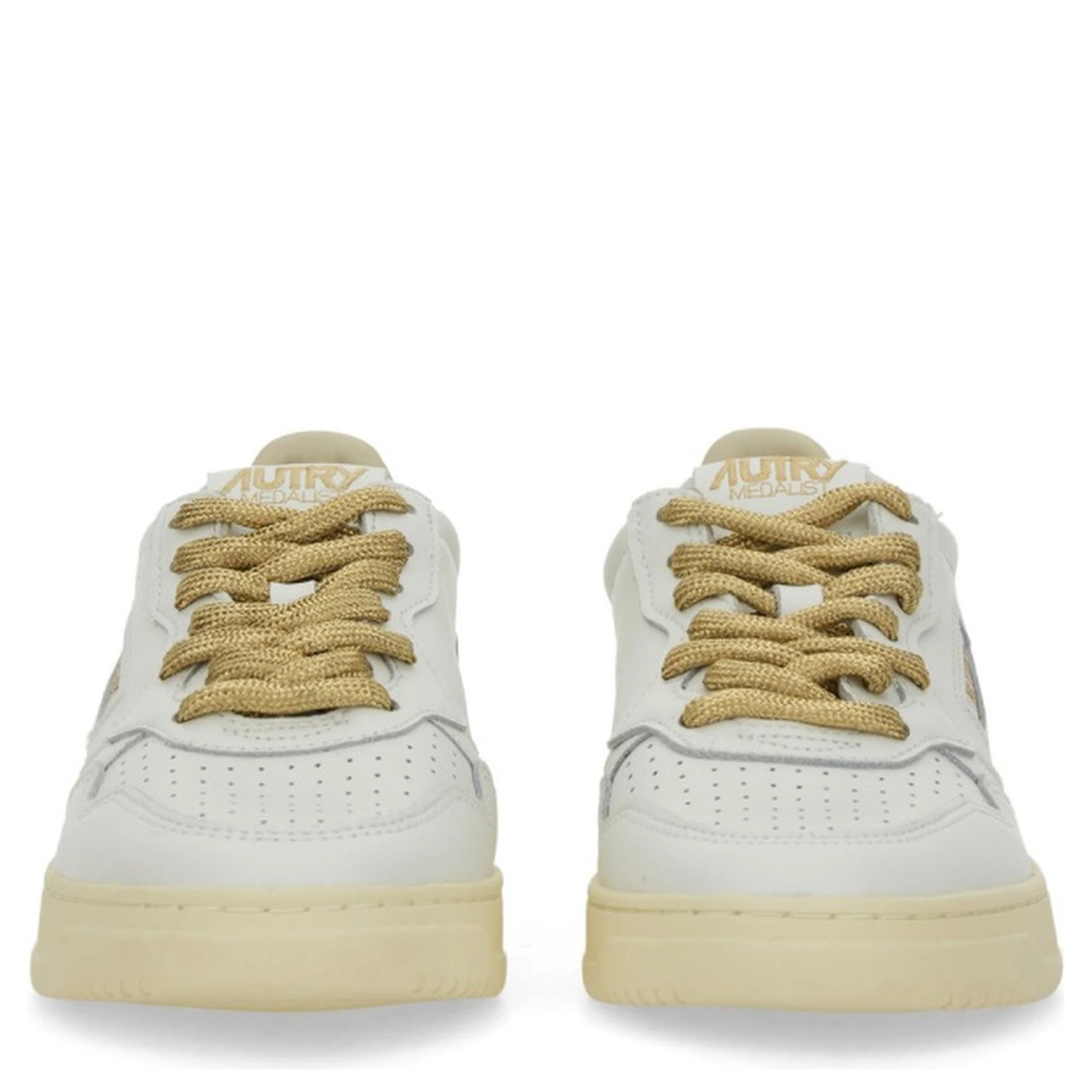 MEDALIST LOW SNEAKER