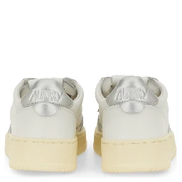 "MEDALIST LOW" SNEAKER