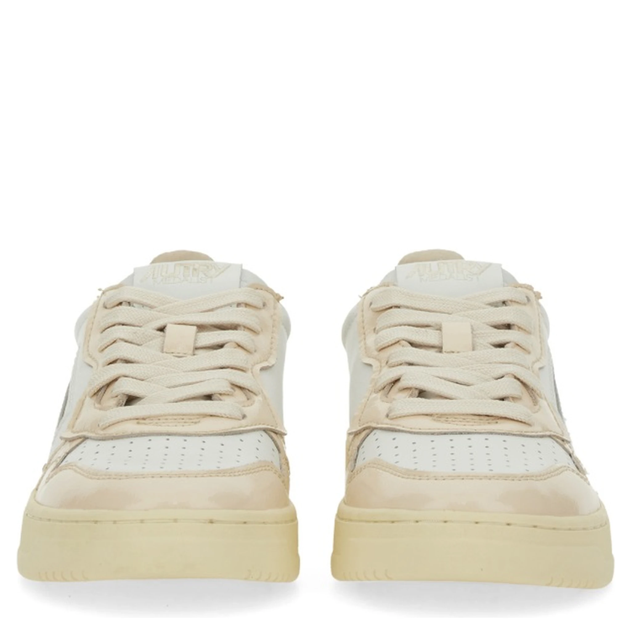 MEDALIST LOW SNEAKER