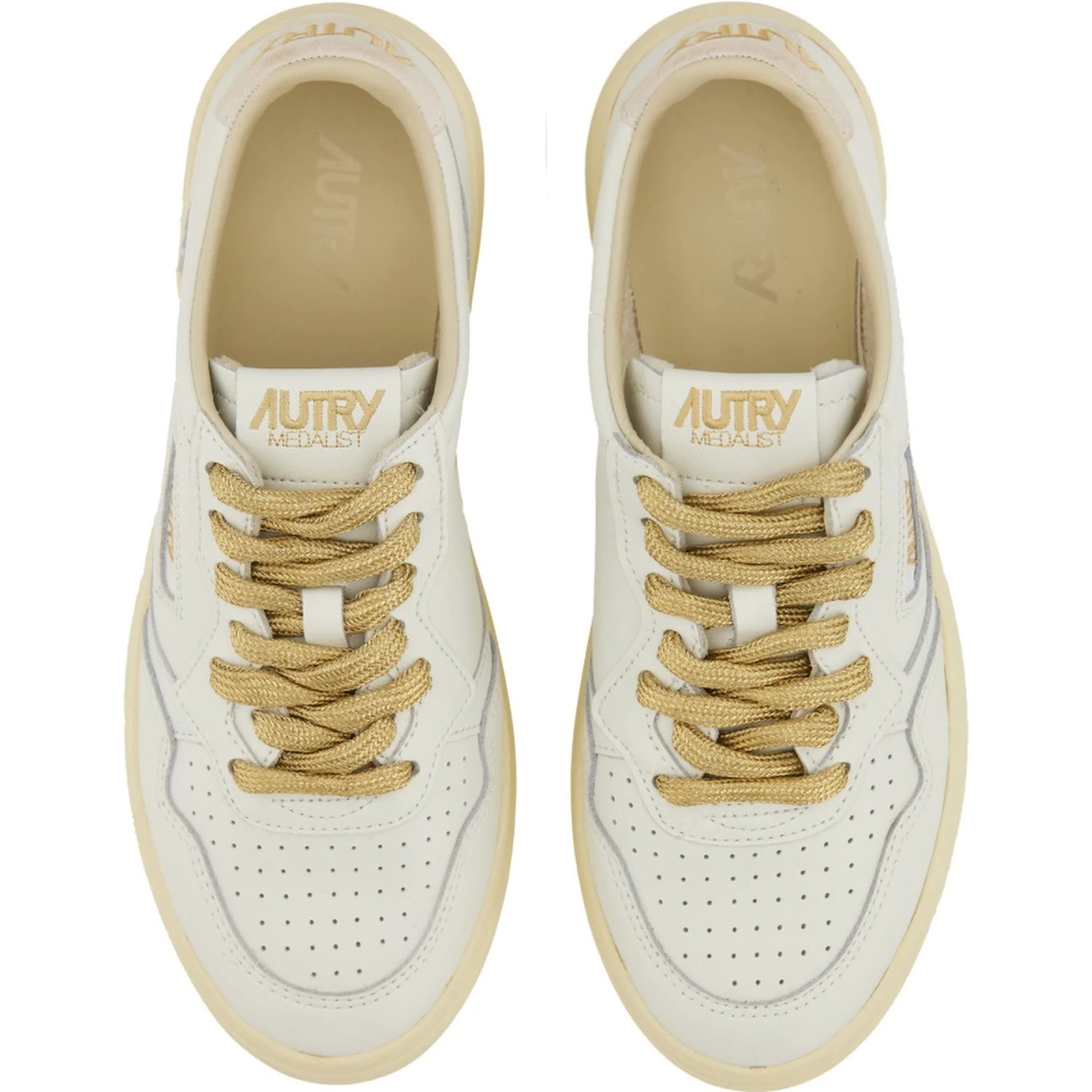 MEDALIST LOW SNEAKER