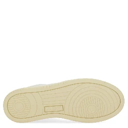 MEDALIST LOW SNEAKER