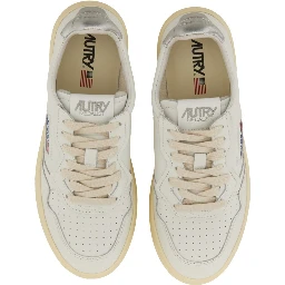 "MEDALIST LOW" SNEAKER