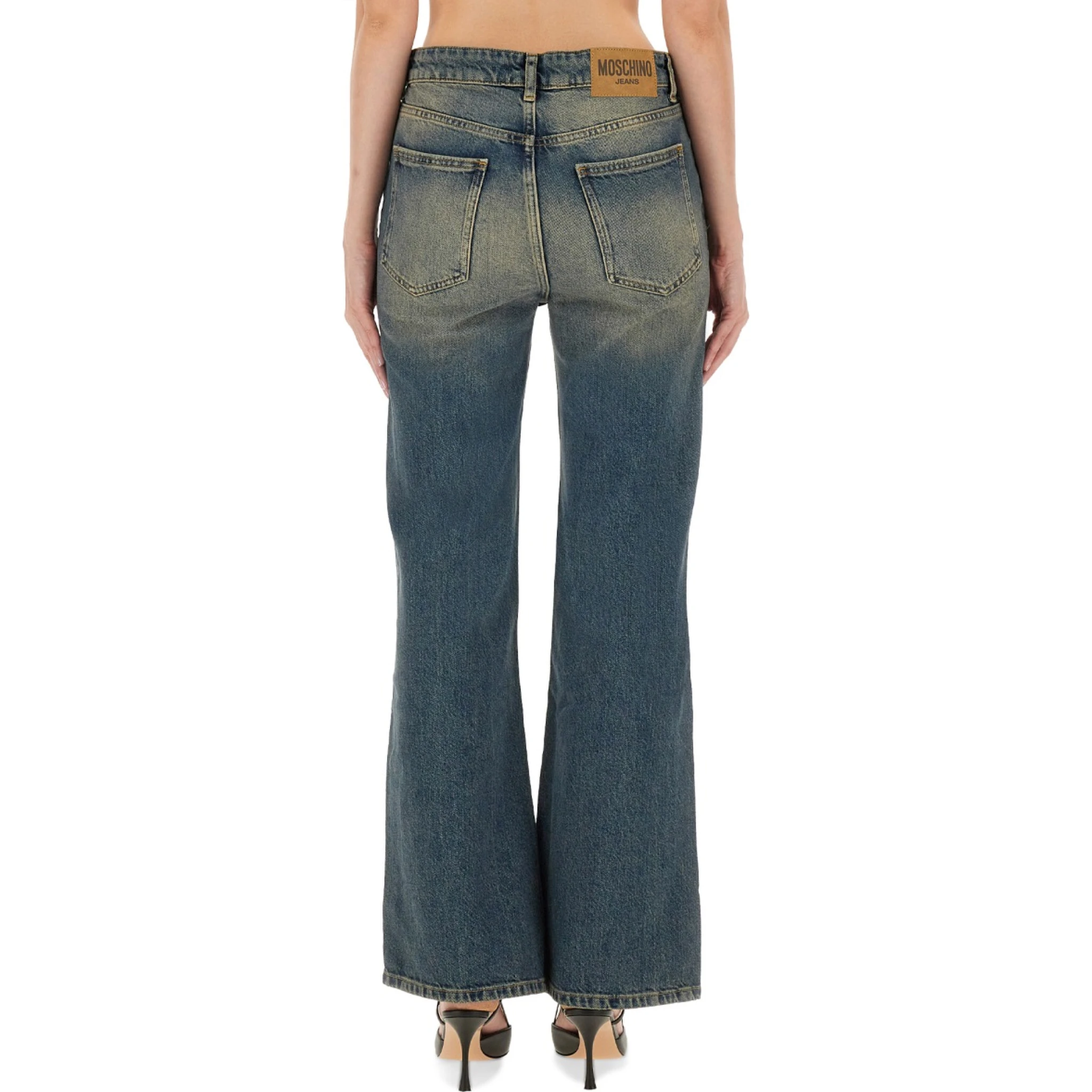 JEANS IN DENIM