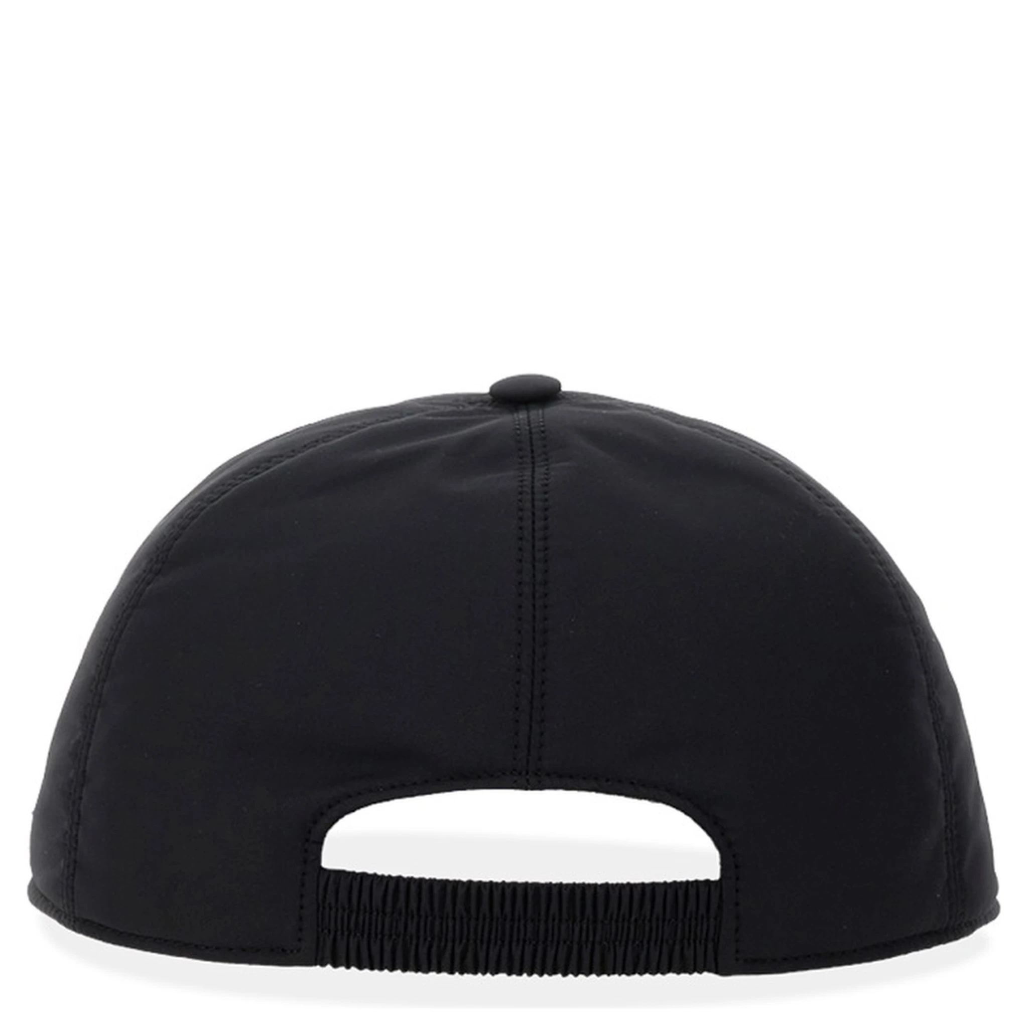 قبعة بيسبول بشعار