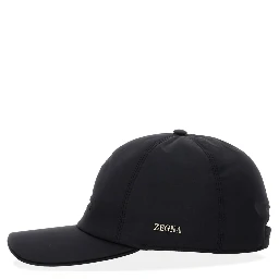 قبعة بيسبول بشعار