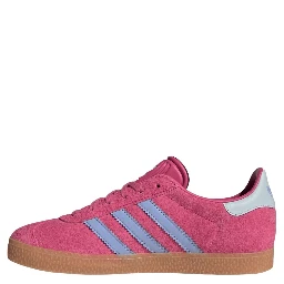 حذاء رياضي "غزال"