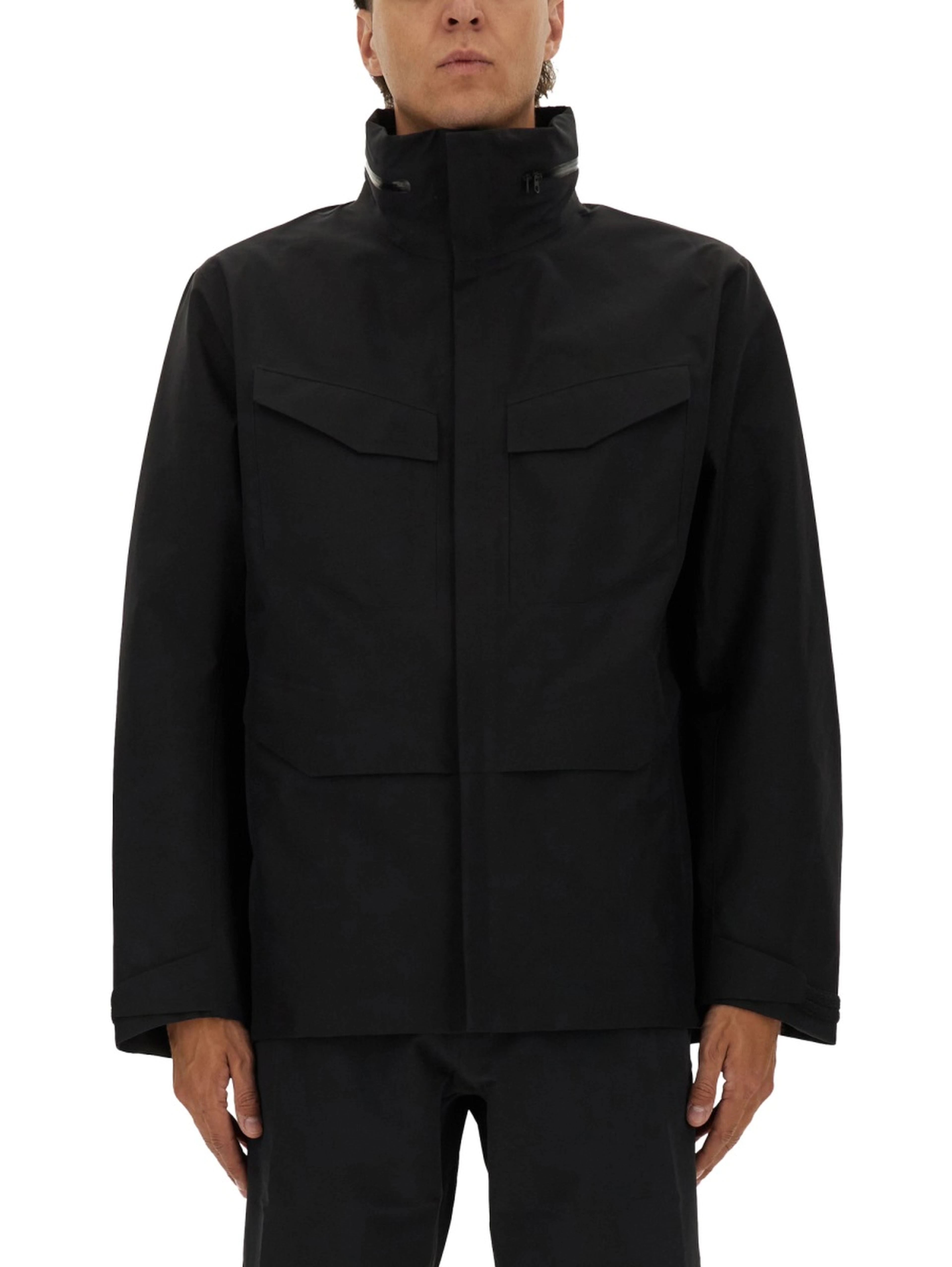 JACKET WITH FOLDABLE HOOD