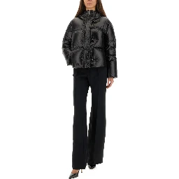 سترة مبطنة بغطاء للرأس