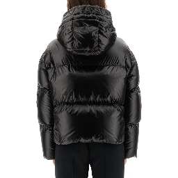 سترة مبطنة بغطاء للرأس