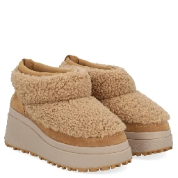 BOOT "OLYMPIA"