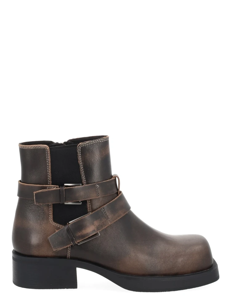 "YURI" BOOT