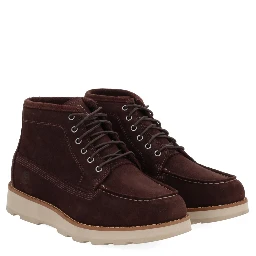 حذاء "تشوكا" المقاوم للماء