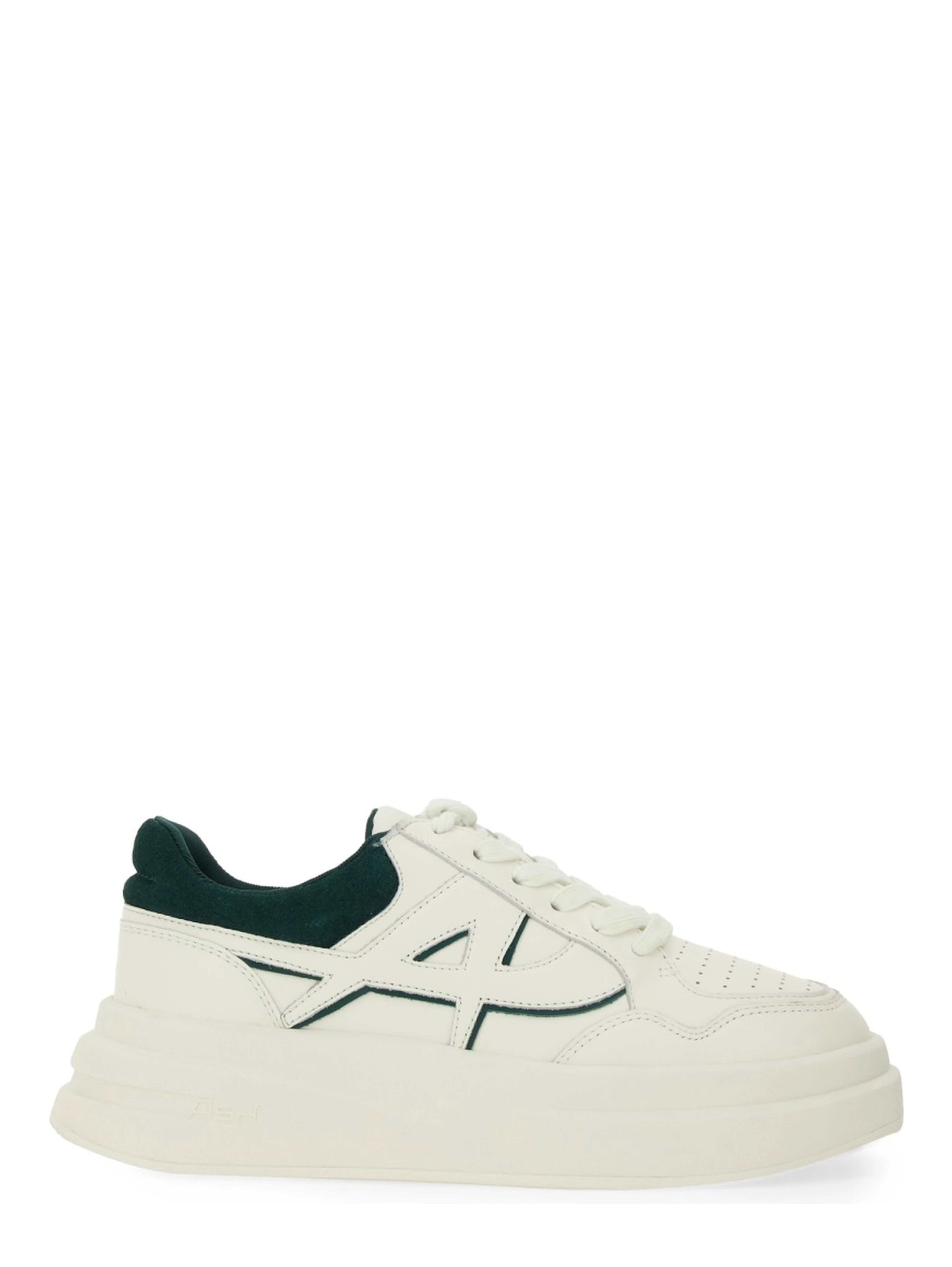 "ICONIC" SNEAKER