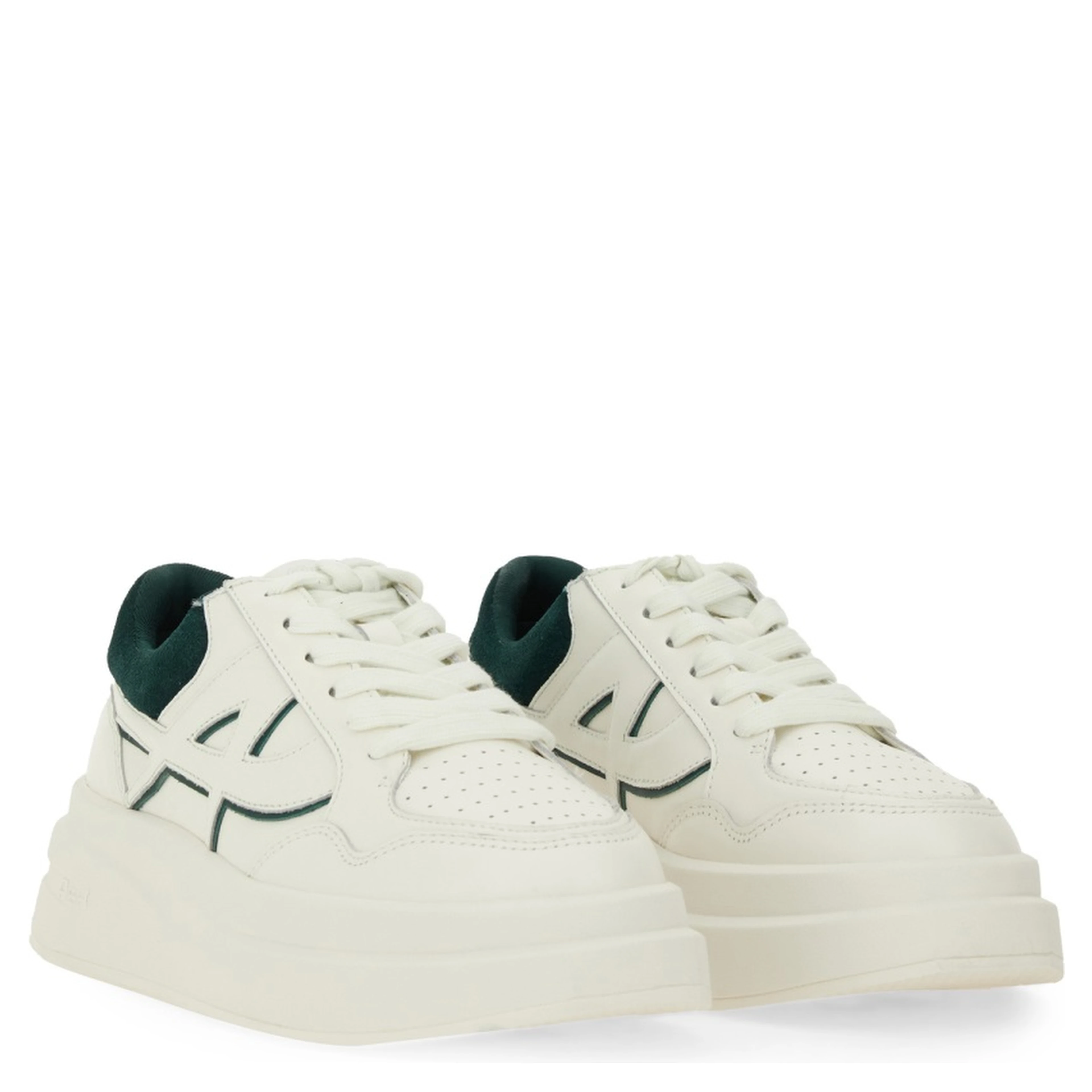 "ICONIC" SNEAKER