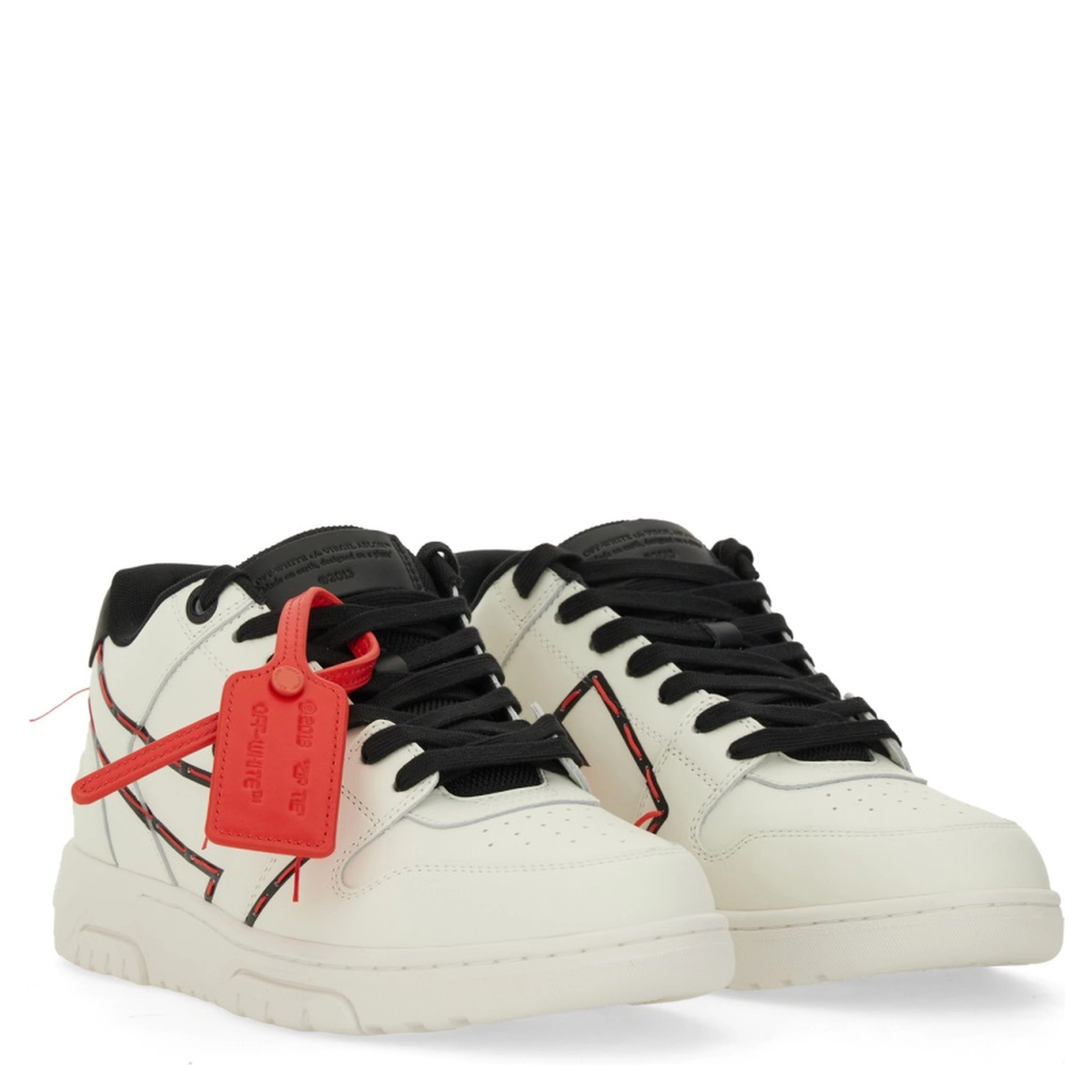 LEATHER SNEAKER