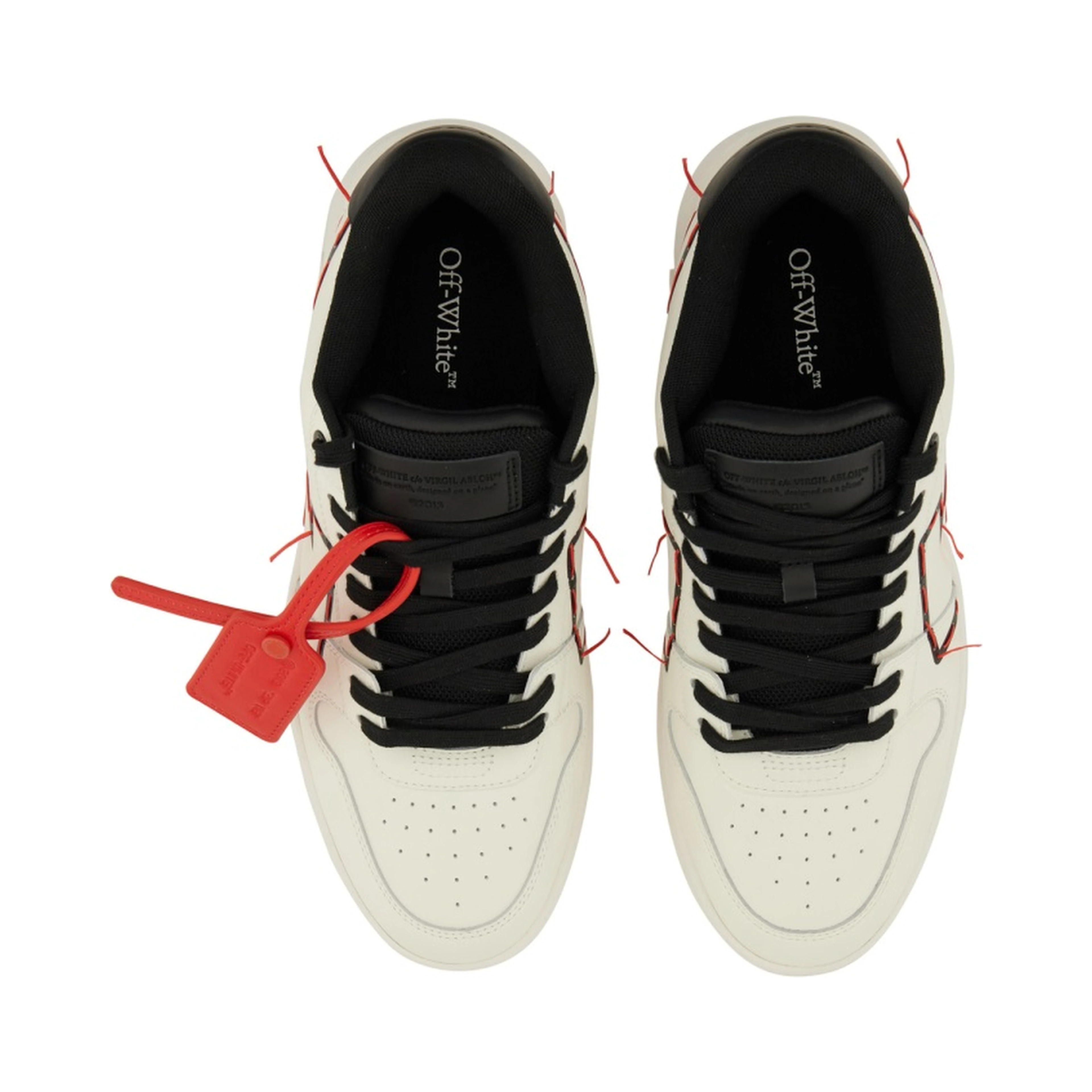LEATHER SNEAKER