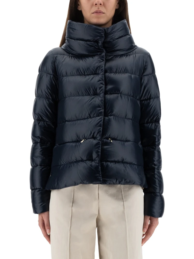 "ULTRALIGHT" NYLON HOOD