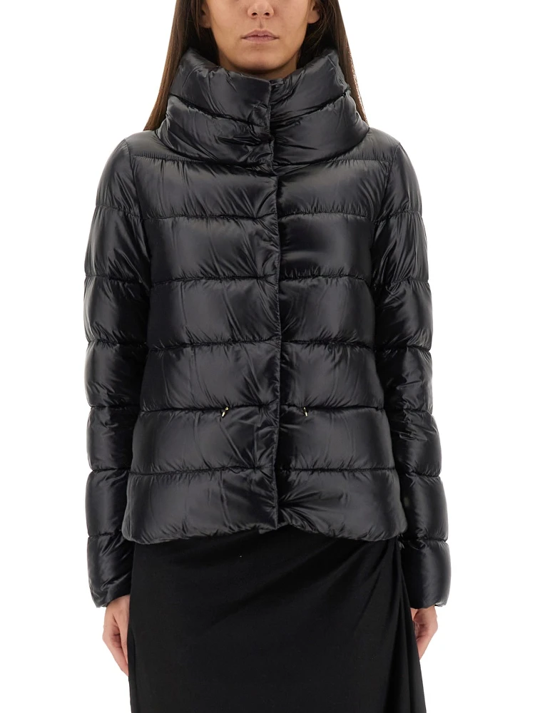 "ULTRALIGHT" NYLON HOOD