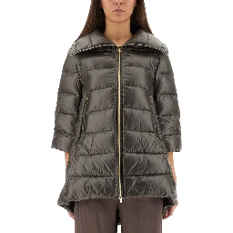 جاكيت "كليوفي على شكل حرف A"