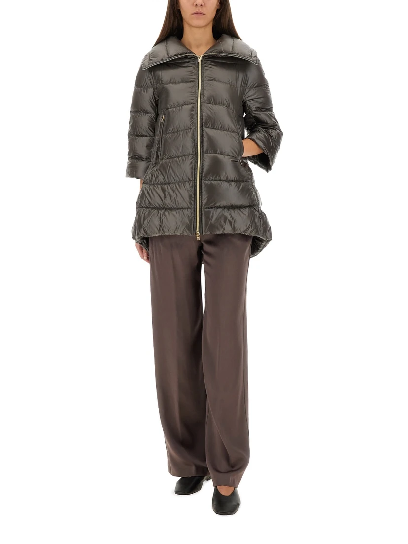 جاكيت "كليوفي على شكل حرف A"