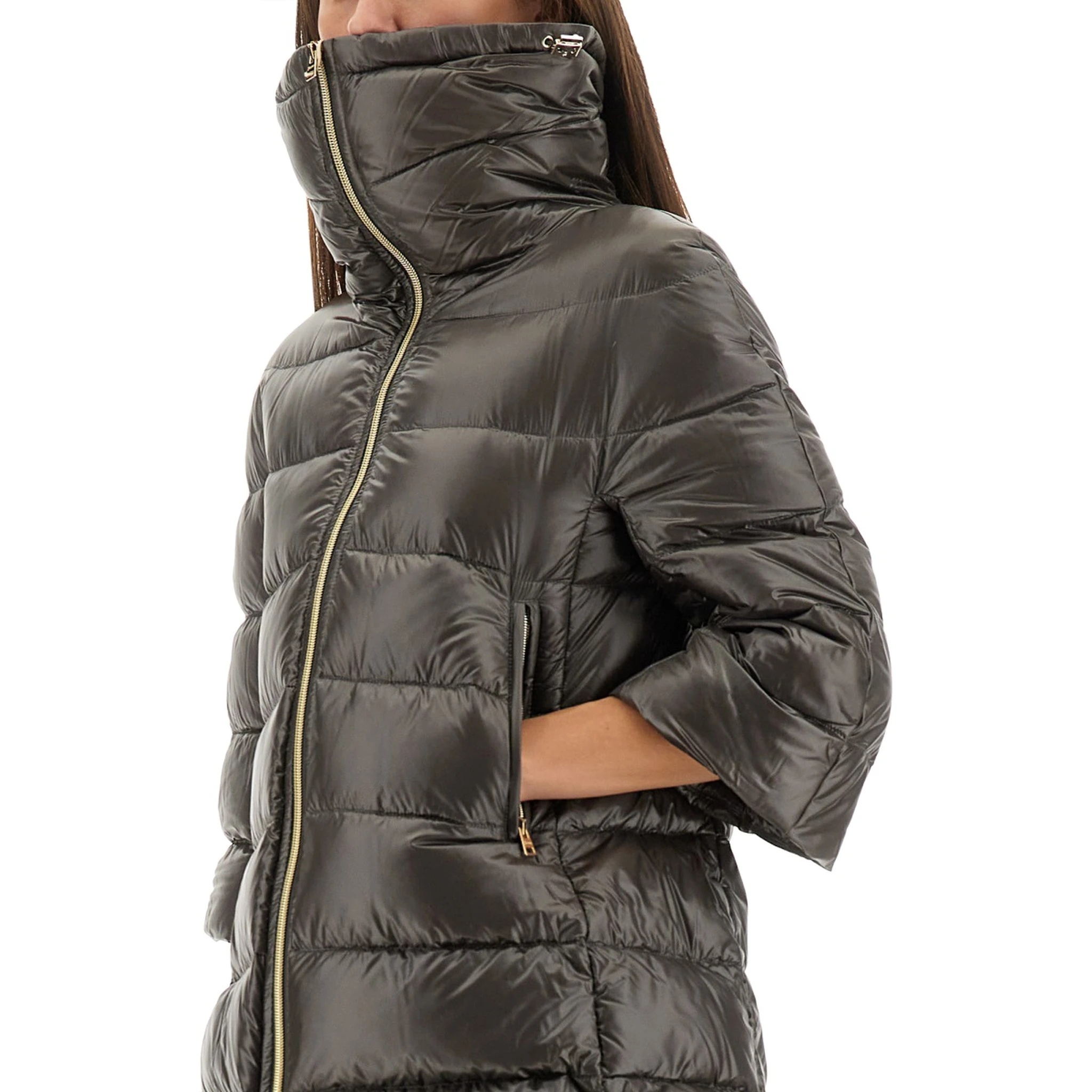 جاكيت "كليوفي على شكل حرف A"