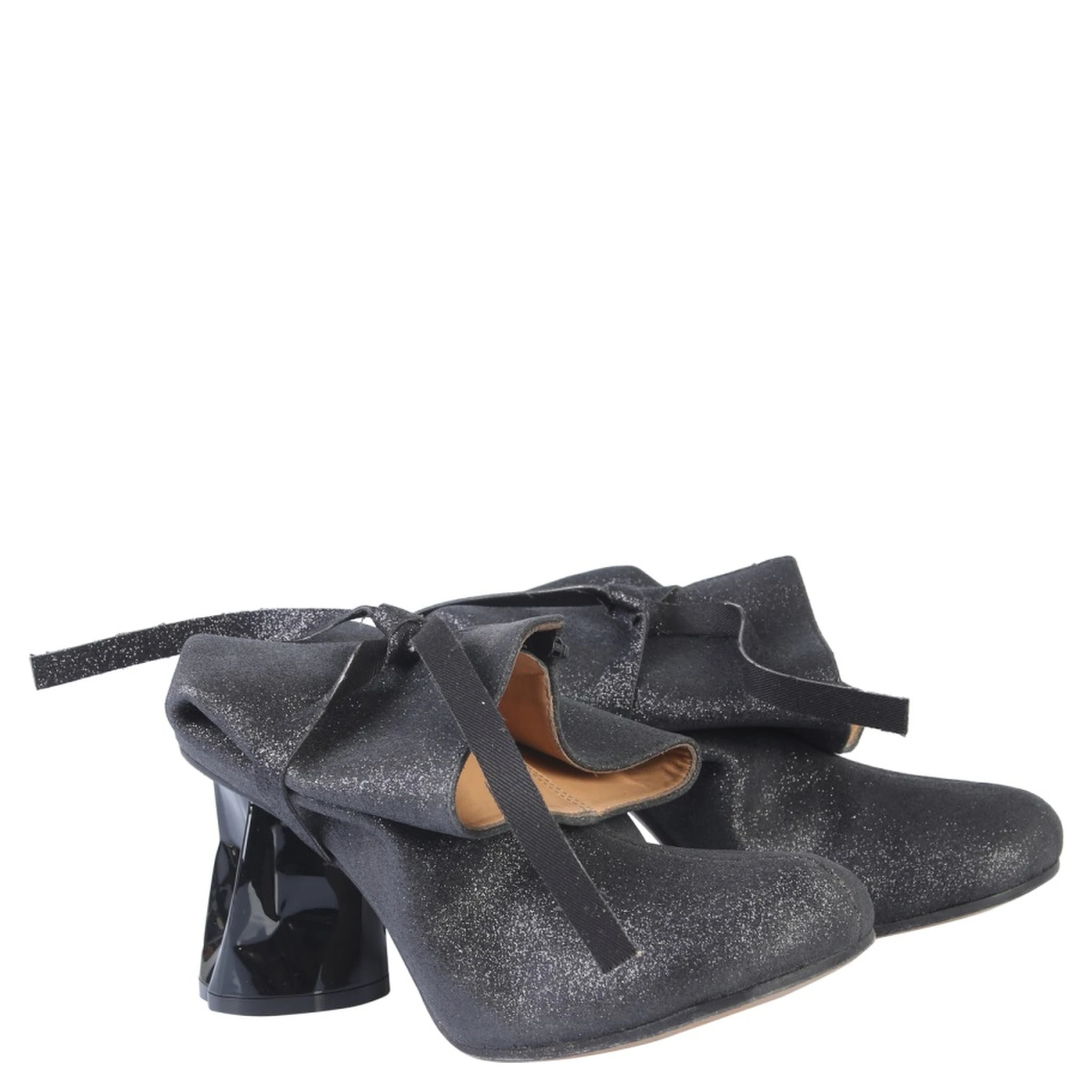 BOOT WITH CRUSHED HEEL