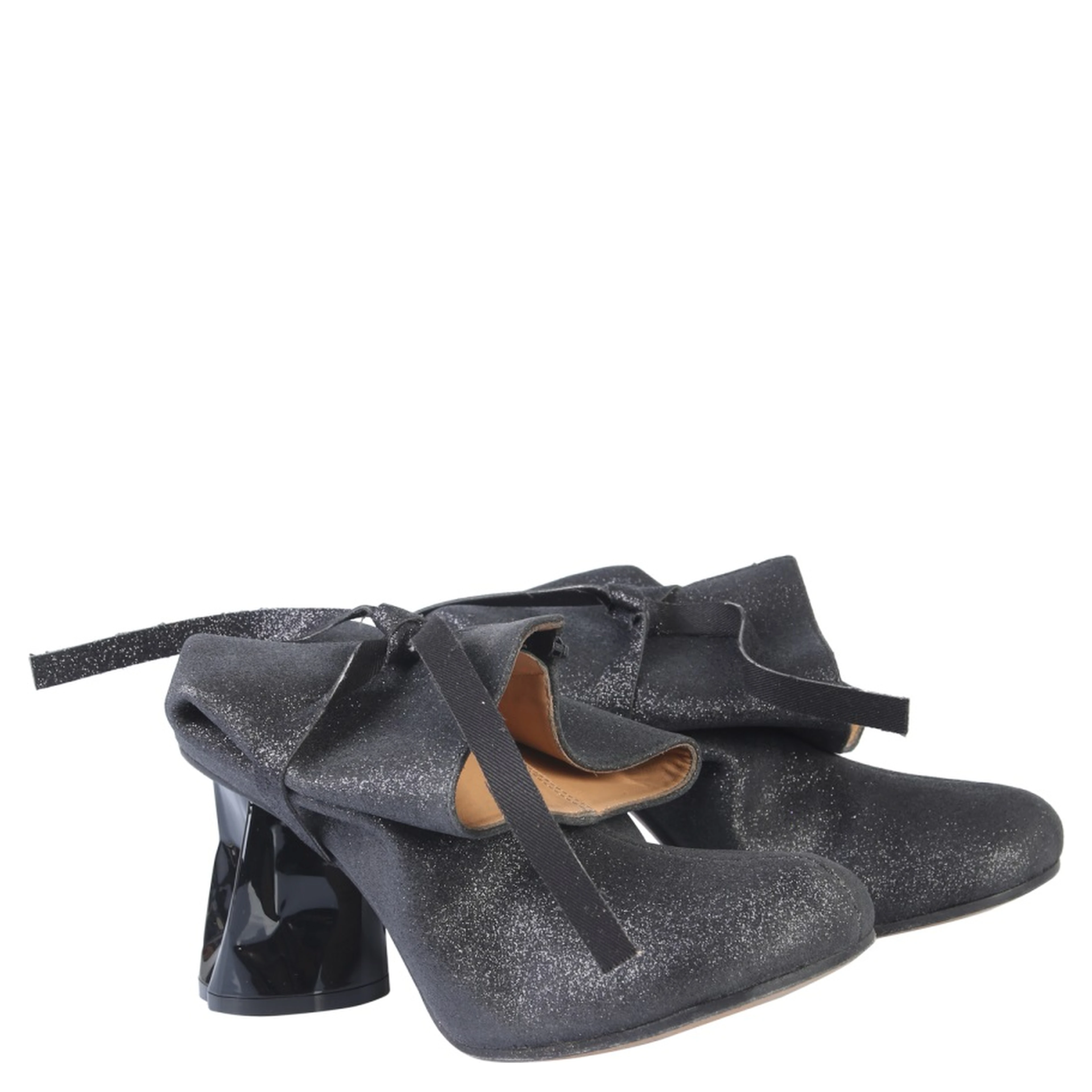 BOOT WITH CRUSHED HEEL