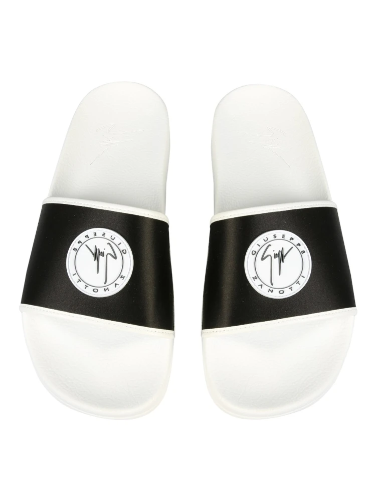 RUBBER SLIDE SANDALS alternative