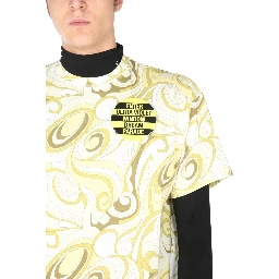 تيشيرت برقبة دائرية