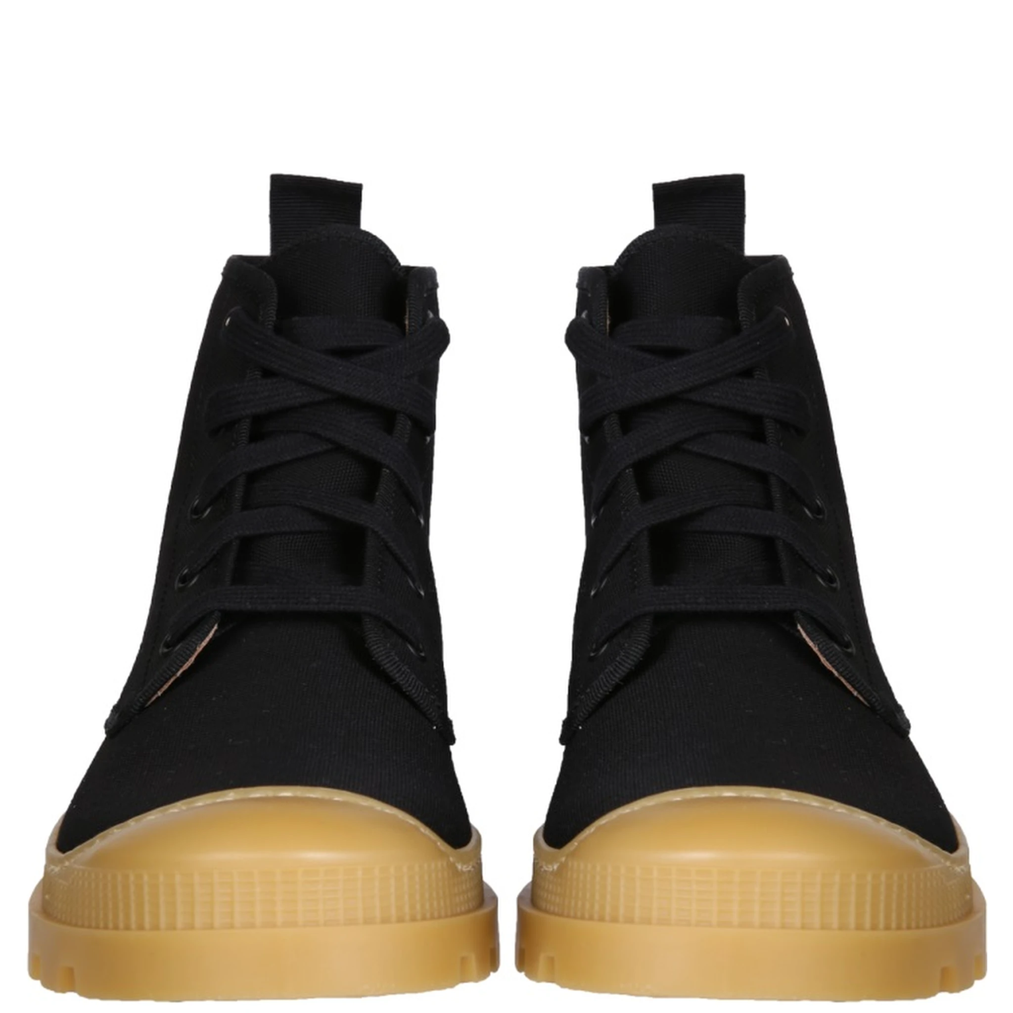 HIKING BOOT