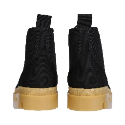 HIKING BOOT