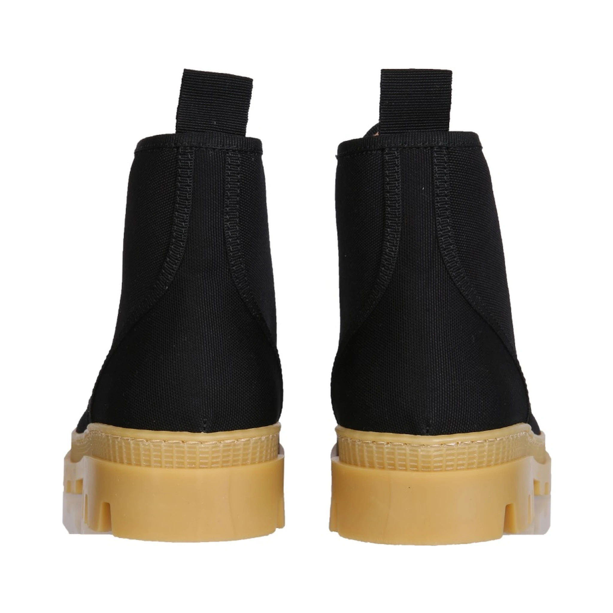 HIKING BOOT