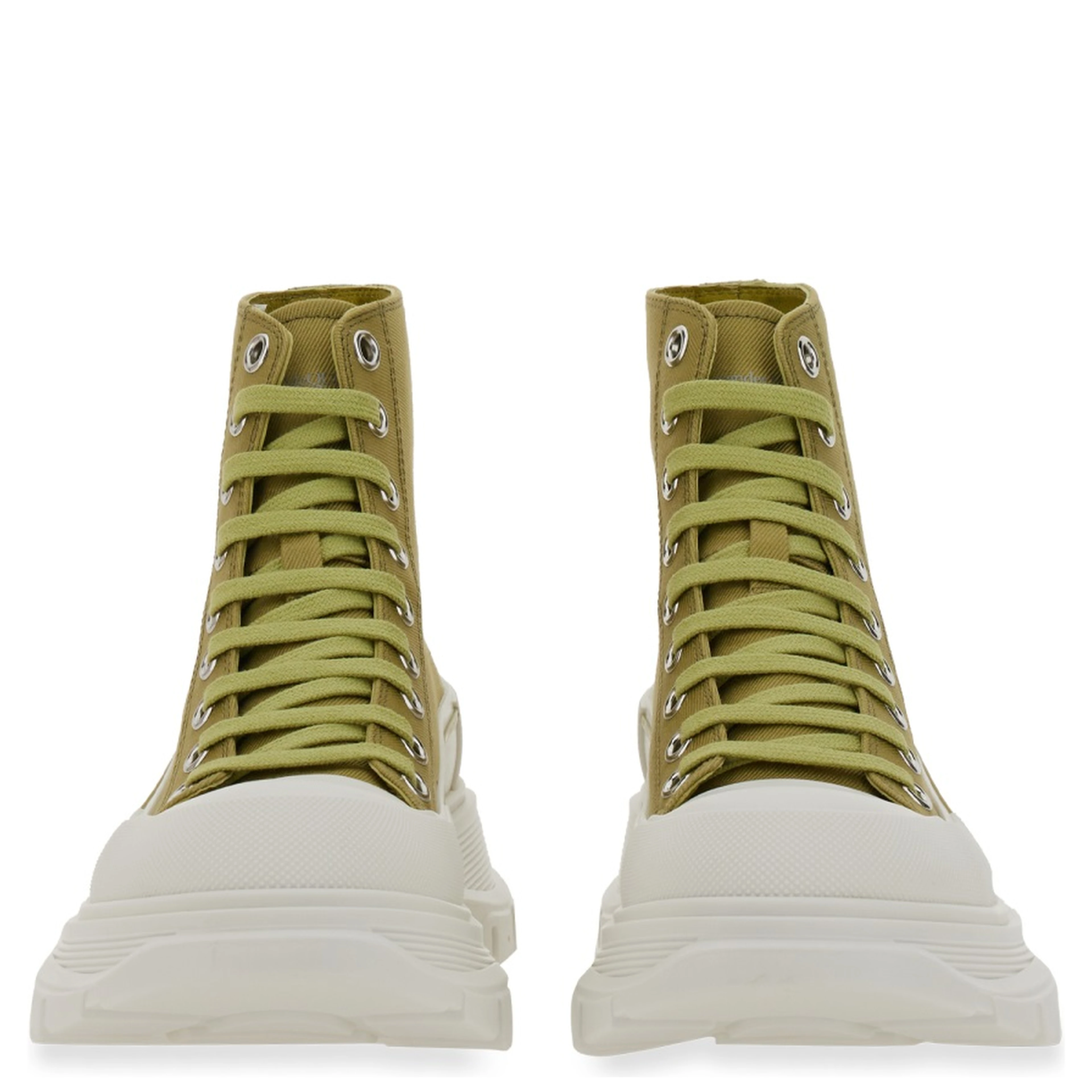 SNEAKER TREAD SLICK