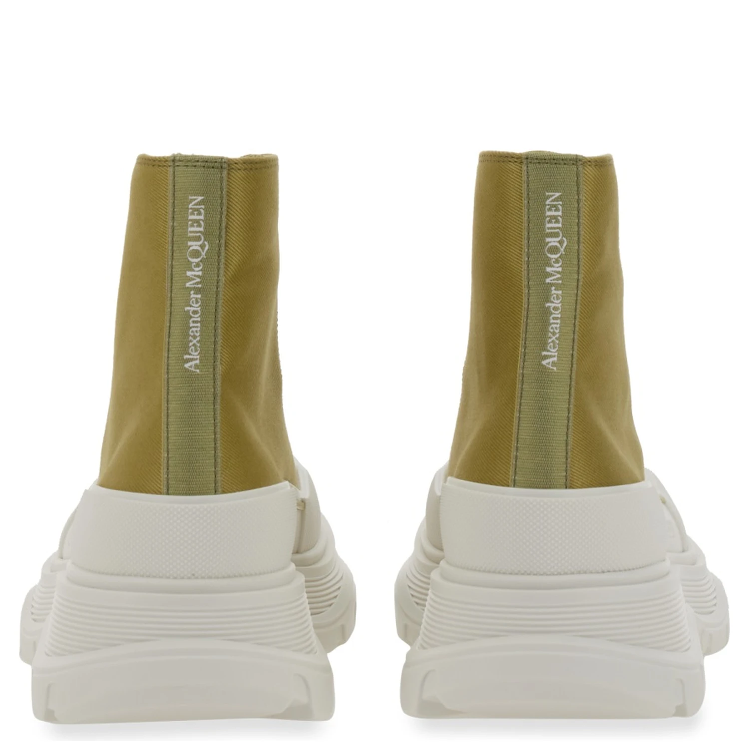 SNEAKER TREAD SLICK