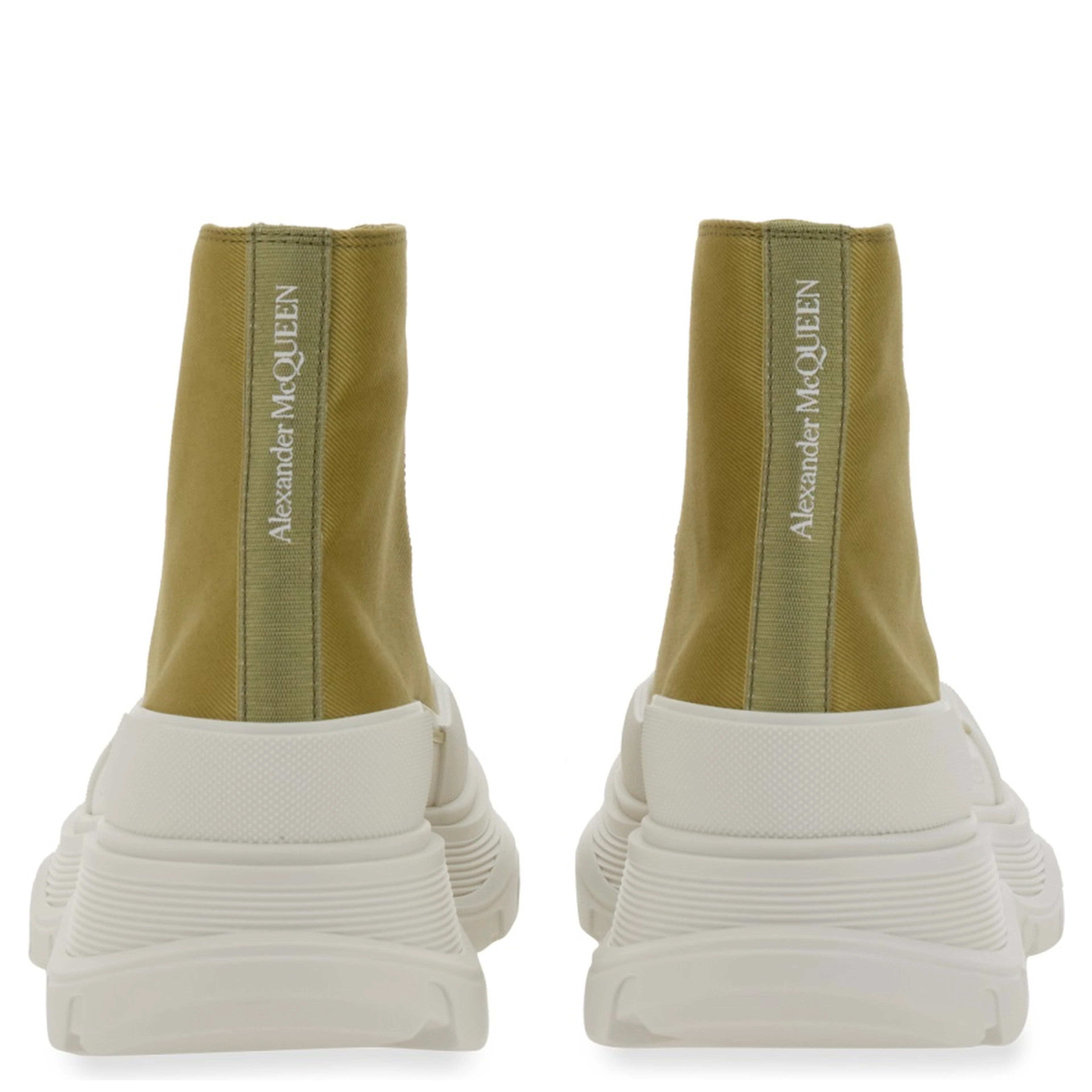 SNEAKER TREAD SLICK