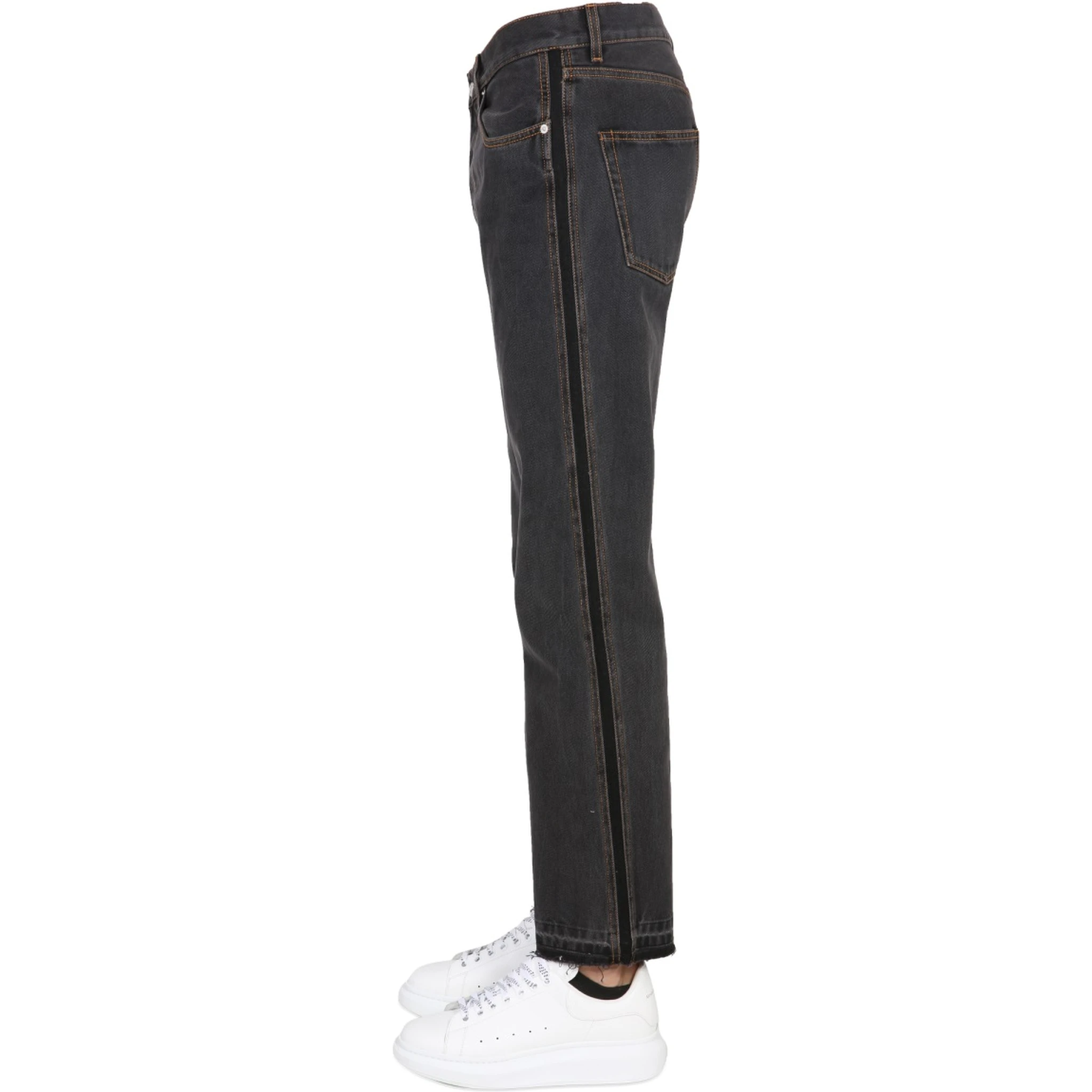 RAW CUT JEANS