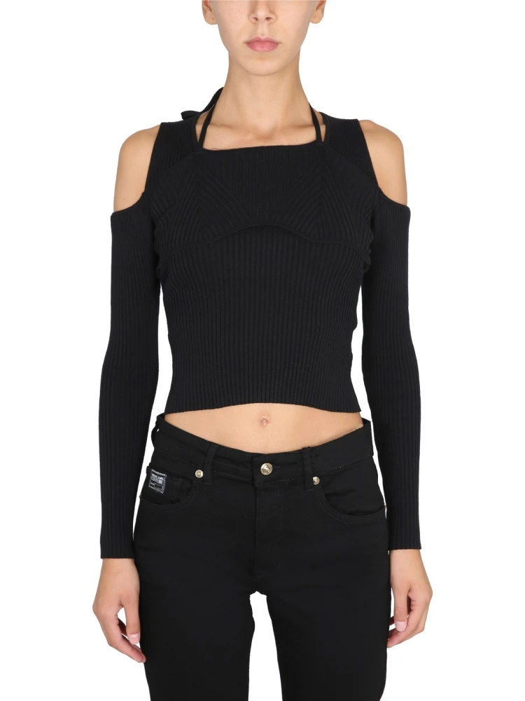 SHIRT WITH BARE SHOULDERS