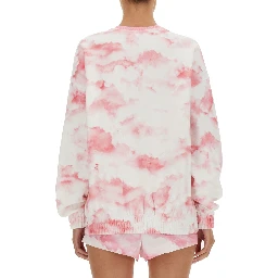 كنزة صوفية مطرزة بشعار