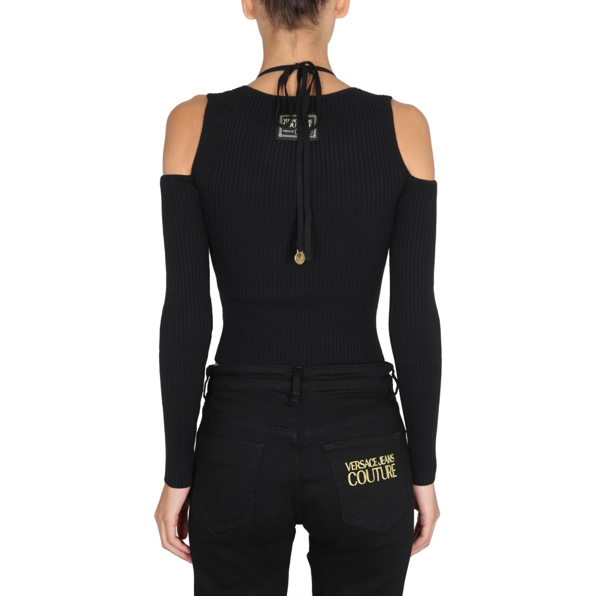 SHIRT WITH BARE SHOULDERS