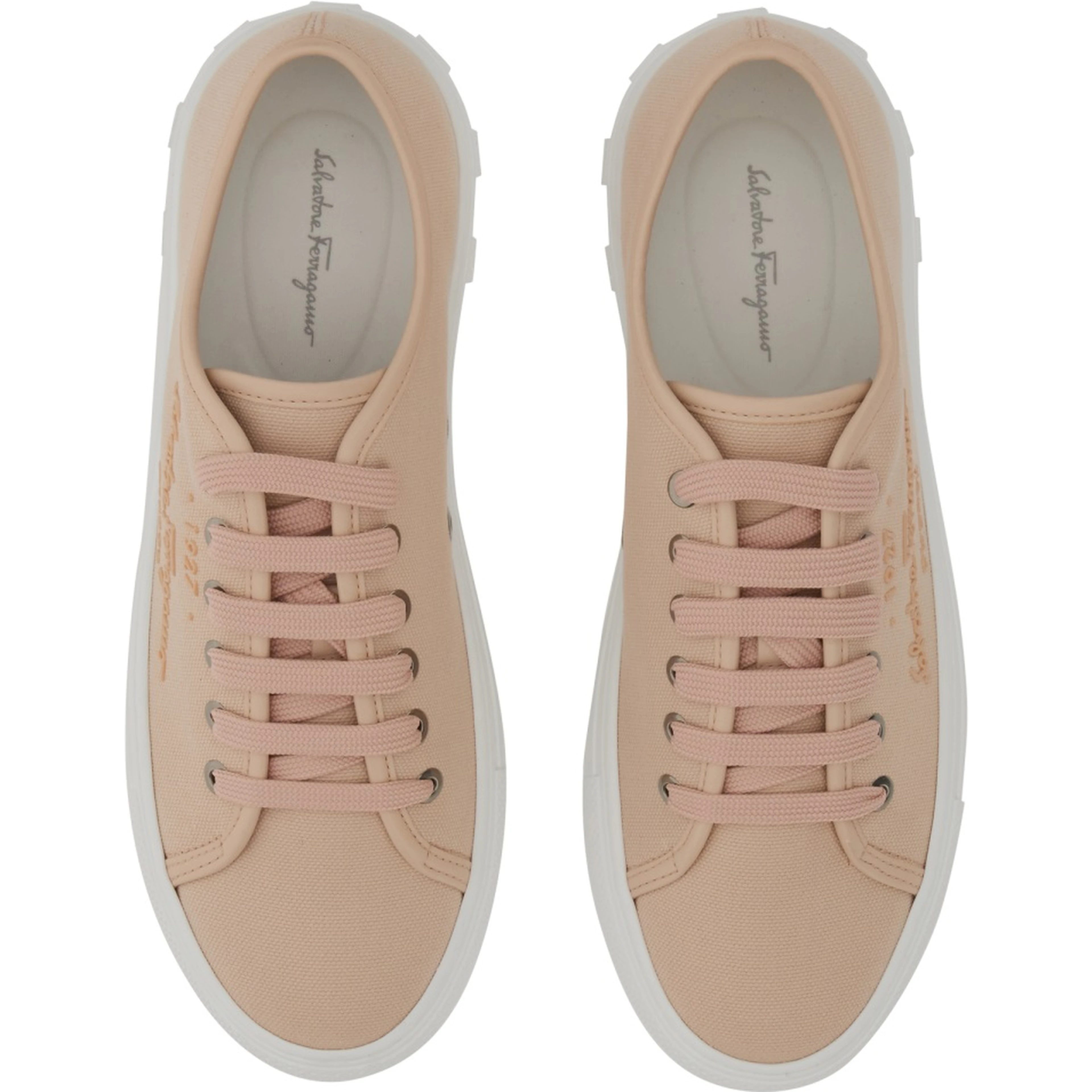 SNEAKER WITH LOGO
