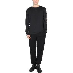T-SHIRT WITH LOGO
