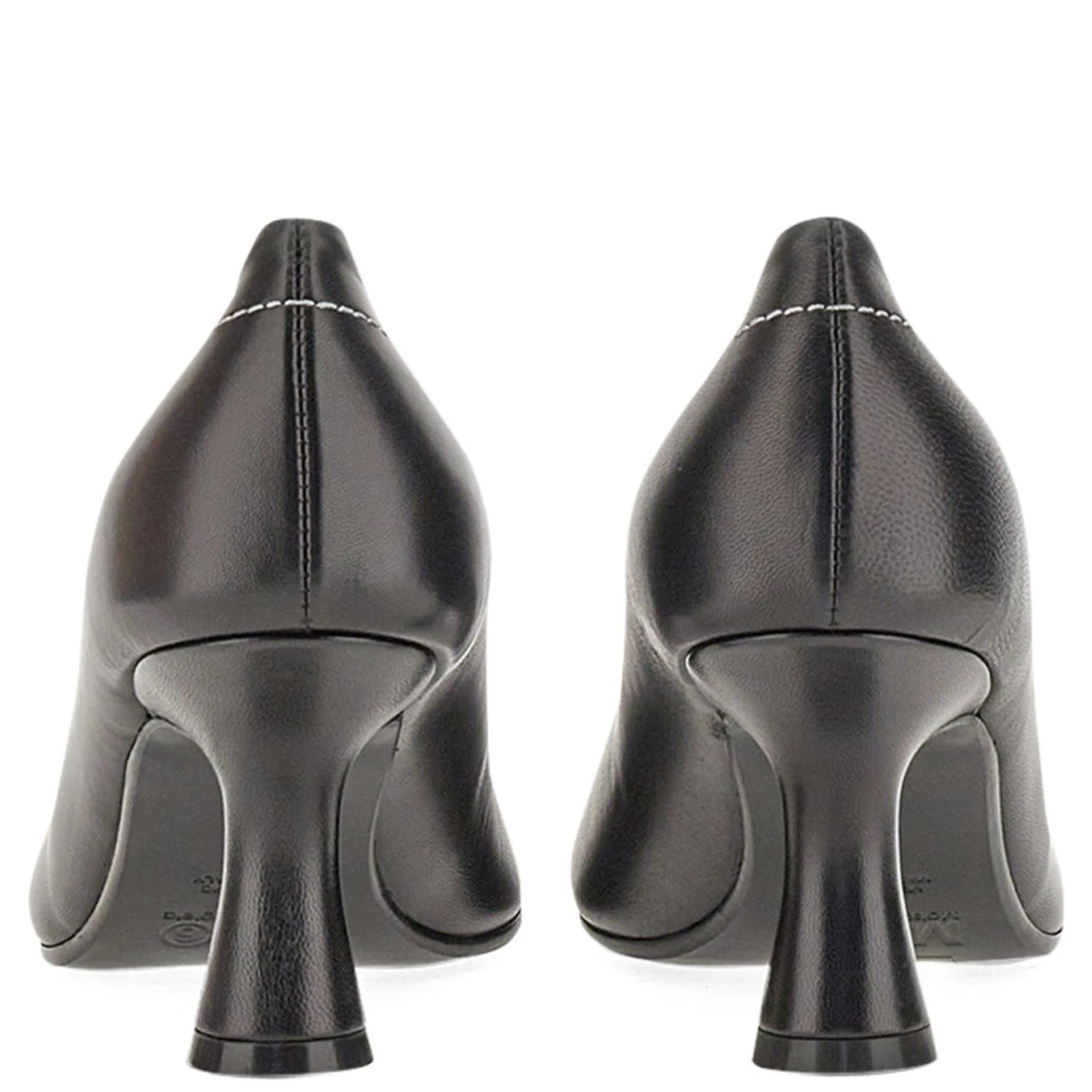 PUMP IN LEATHER