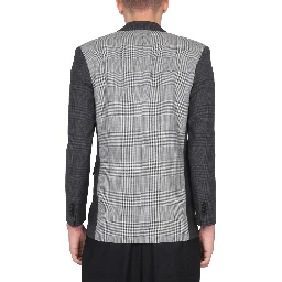 جاكيت من الصوف البكر بصف أزرار واحد