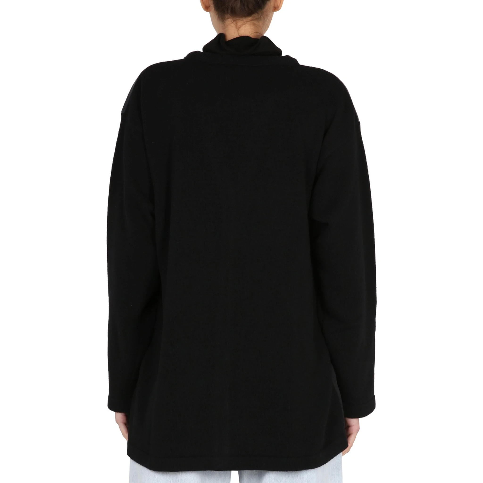 V-NECK CARDIGAN