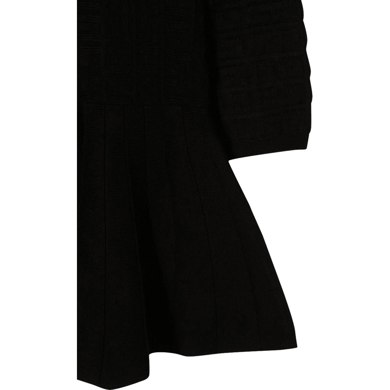 LONG-SLEEVED DRESS