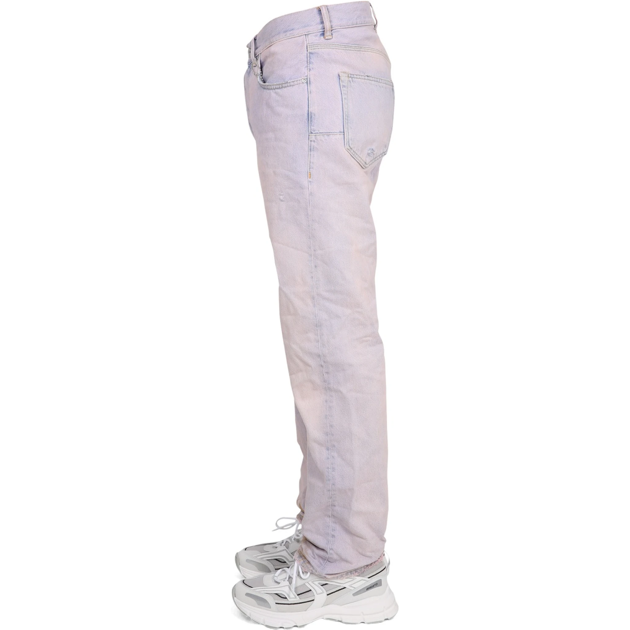 JEANS IN DENIM