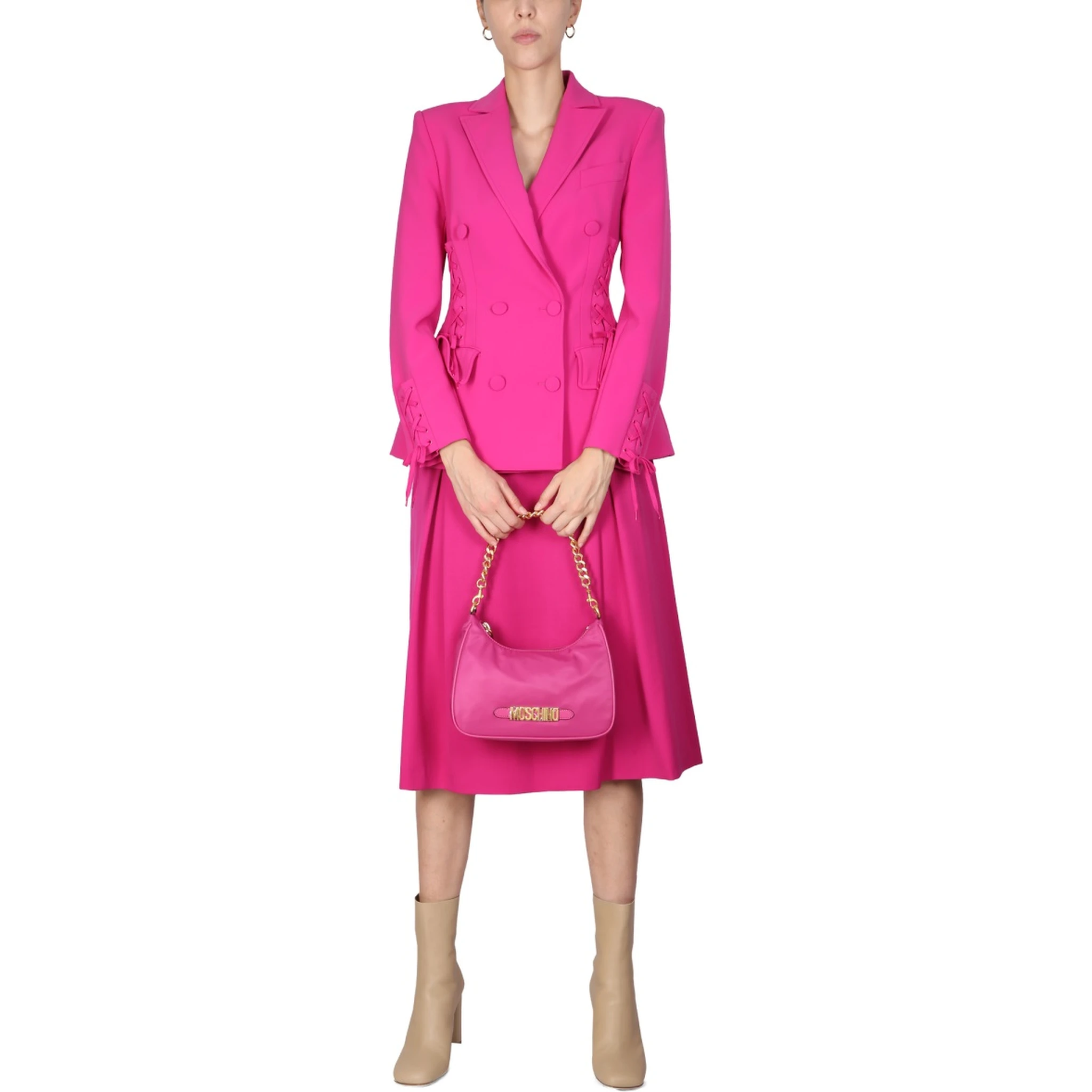 تنورة ميدي واسعة