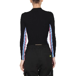TOP WITH LOGO AND COLORED BANDS